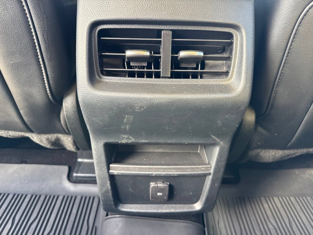 Used 2019 Ford Edge SEL w/ Equipment Group 201A AWD/4WD image 11