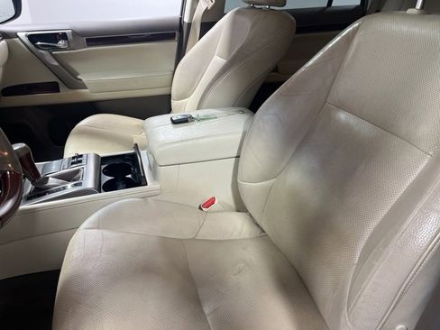 Used 2016 Lexus GX 460 image 8