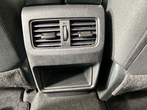 Used 2023 Nissan Rogue S image 18