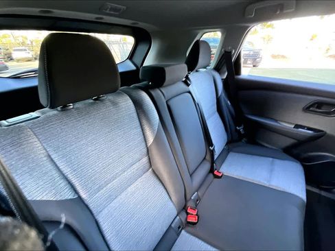 Certified 2022 Nissan Rogue S image 18