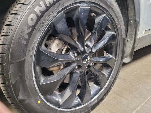 Used 2019 Kia Sorento S AWD/4WD image 31