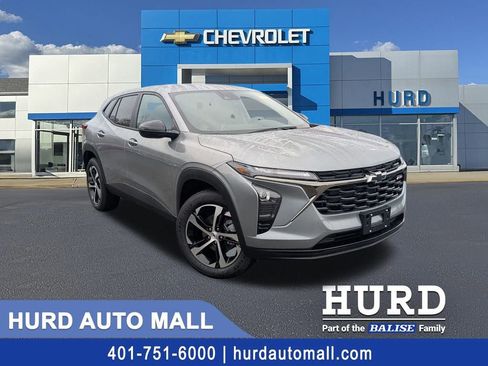 New 2026 Chevrolet Trax RS w/ Driver Confidence Package image 1