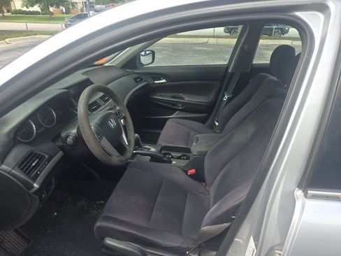 Used 2012 Honda Accord LX image 9