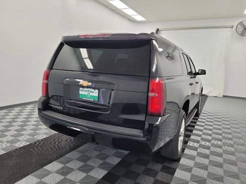 Used 2016 Chevrolet Suburban LT w/ Luxury Package image 7