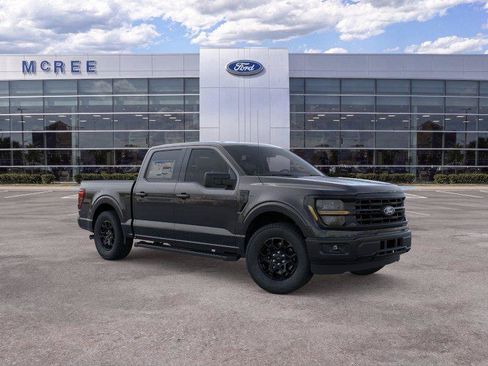 New 2026 Ford F150 XLT w/ XLT Black Appearance Package RWD image 7