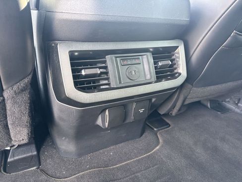 Used 2024 Ford F250 Platinum AWD/4WD image 26