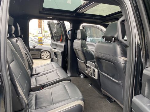 Used 2018 Ford F150 Raptor w/ Equipment Group 802A Luxury image 22