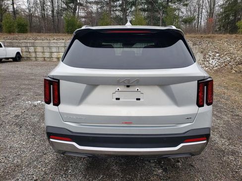 New 2026 Kia Sorento S image 5