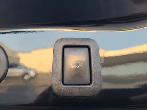 Used 2016 Toyota Highlander Limited Platinum AWD/4WD image 20