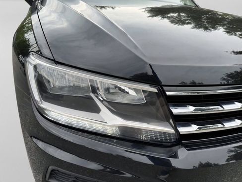 Used 2019 Volkswagen Tiguan S FWD image 4