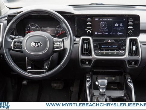 Used 2021 Kia Sorento S w/ Panoramic Sunroof Package image 15