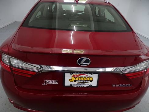 Used 2018 Lexus ES 300h FWD image 24