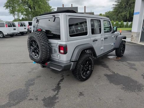 Used 2023 Jeep Wrangler Unlimited w/ Sun & Screen Package AWD/4WD image 11