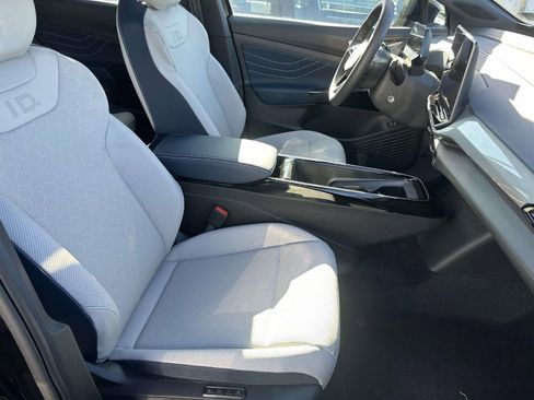 New 2025 Volkswagen ID.4 Pro S image 11