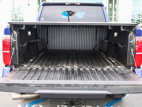 Used 2025 Toyota Tacoma SR5 RWD image 28