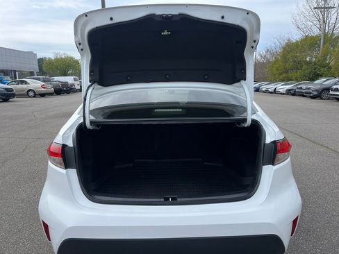 Used 2025 Toyota Corolla LE image 16