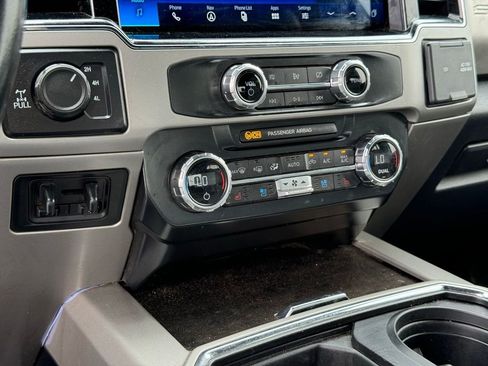 Used 2022 Ford F250 Lariat w/ Lariat Value Package AWD/4WD image 36