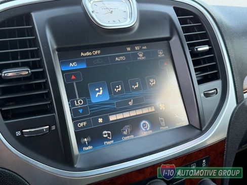 Used 2012 Chrysler 300 Limited RWD image 23