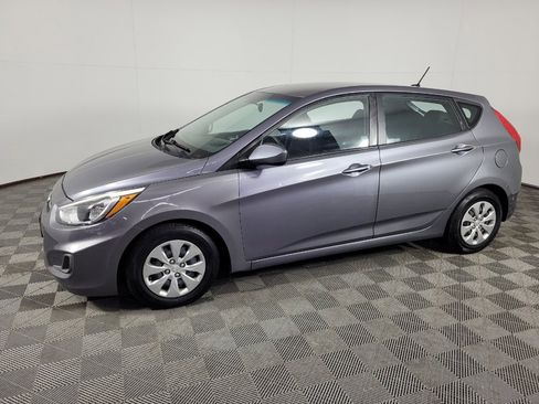Used 2016 Hyundai Accent SE FWD image 2