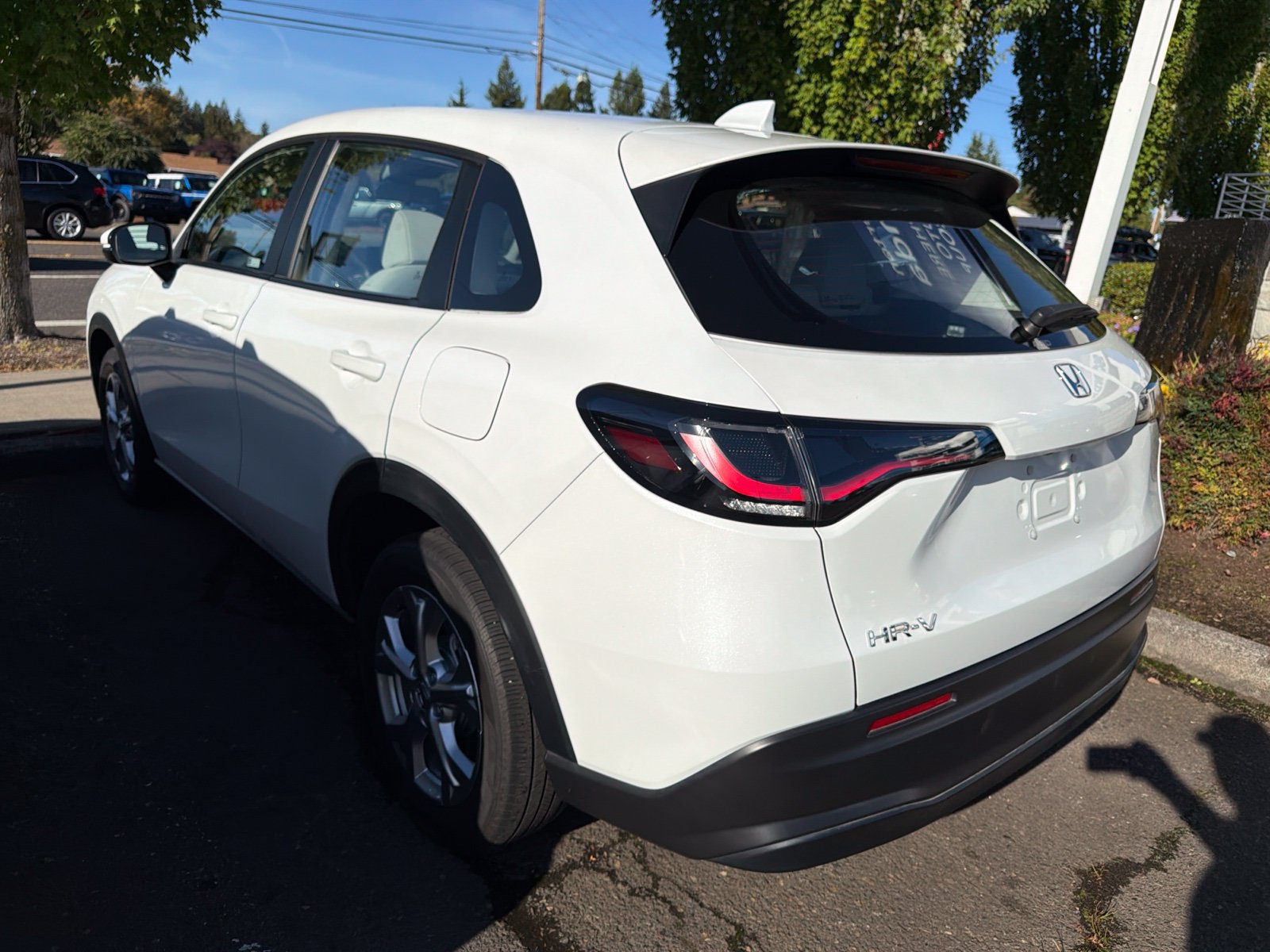 Used 2024 Honda HR-V LX image 6