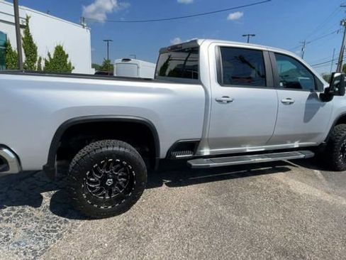 Used 2020 Chevrolet Silverado 2500 LT w/ All Star Edition AWD/4WD image 2