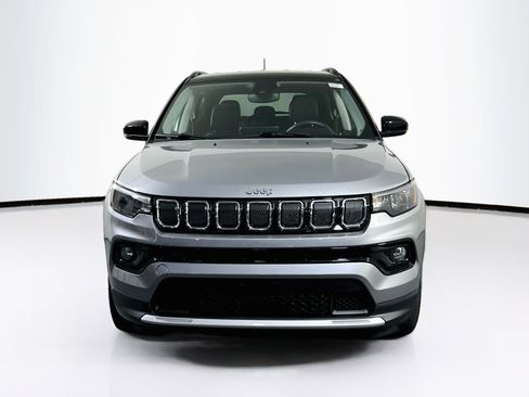 Used 2022 Jeep Compass Limited AWD/4WD image 2
