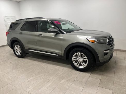 Used 2020 Ford Explorer XLT w/ Equipment Group 202A image 9