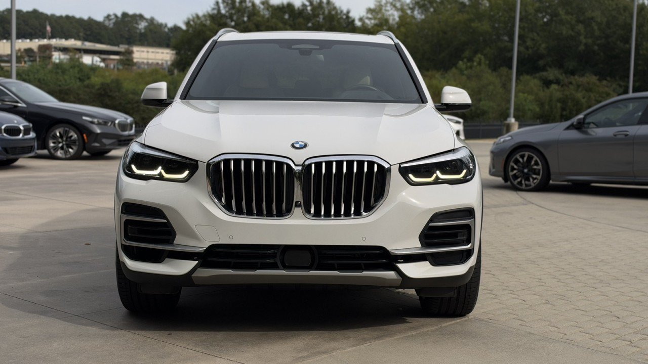 Used 2022 BMW X5 xDrive40i AWD/4WD image 9