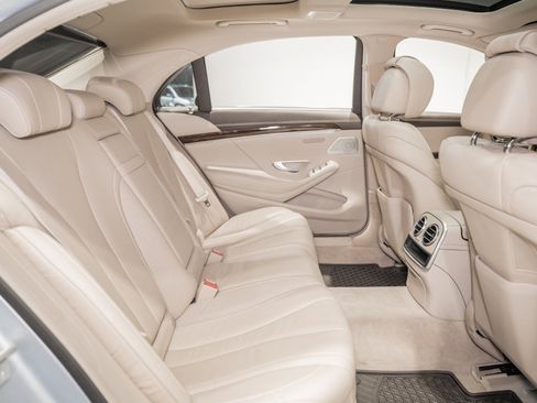 Used 2015 Mercedes-Benz S 550 4MATIC Sedan image 22