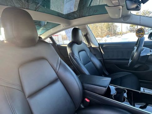 Used 2018 Tesla Model 3 Long Range image 32
