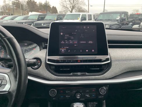 Used 2022 Jeep Compass Latitude w/ Convenience Group image 25