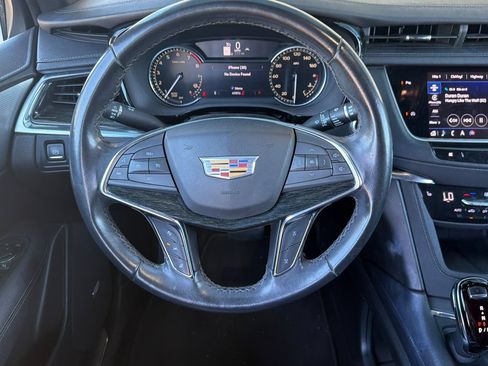 Used 2023 Cadillac XT5 Premium Luxury FWD image 14