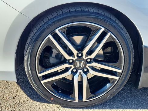 Used 2017 Honda Accord Sport Special Edition image 10