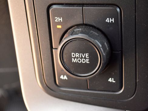 Used 2021 Ford F150 Lariat AWD/4WD image 11