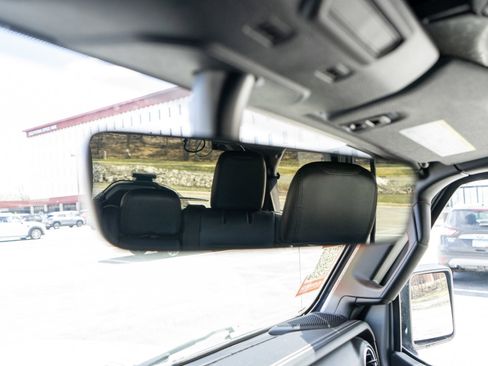 Used 2019 Jeep Wrangler Unlimited Sahara w/ Dual Top Group image 23