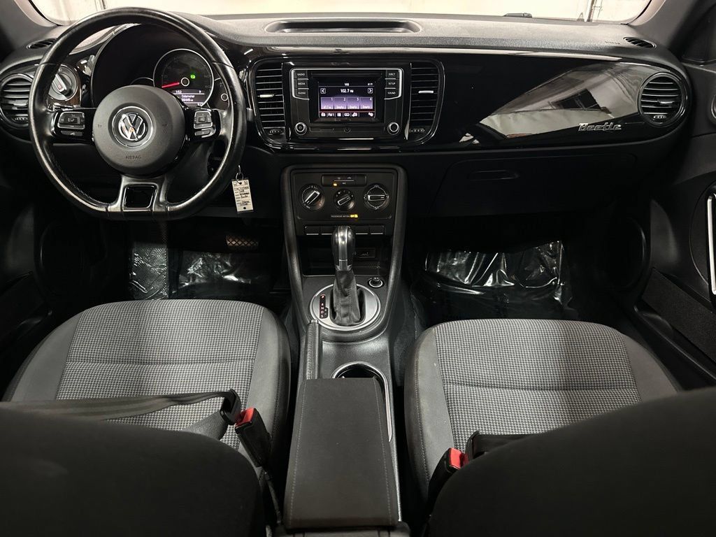 Used 2018 Volkswagen Beetle 2.0T S FWD image 23