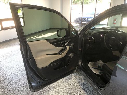 Used 2022 Subaru Forester AWD/4WD image 11