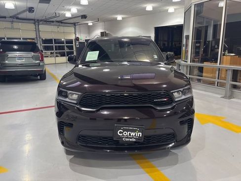 Used 2025 Dodge Durango GT AWD/4WD image 3