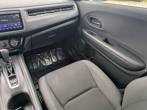 Used 2019 Honda HR-V Sport image 17