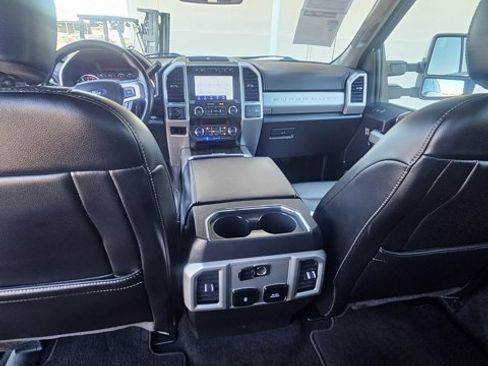 Used 2020 Ford F250 Lariat w/ Lariat Ultimate Package image 16