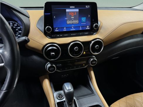 Used 2021 Nissan Sentra SV w/ SV Premium Package image 20