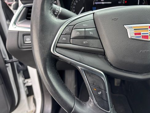 Used 2018 Cadillac XT5 Luxury w/ LPO, Black Ice Package image 17