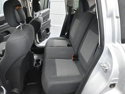 Used 2011 Jeep Compass 4WD image 13