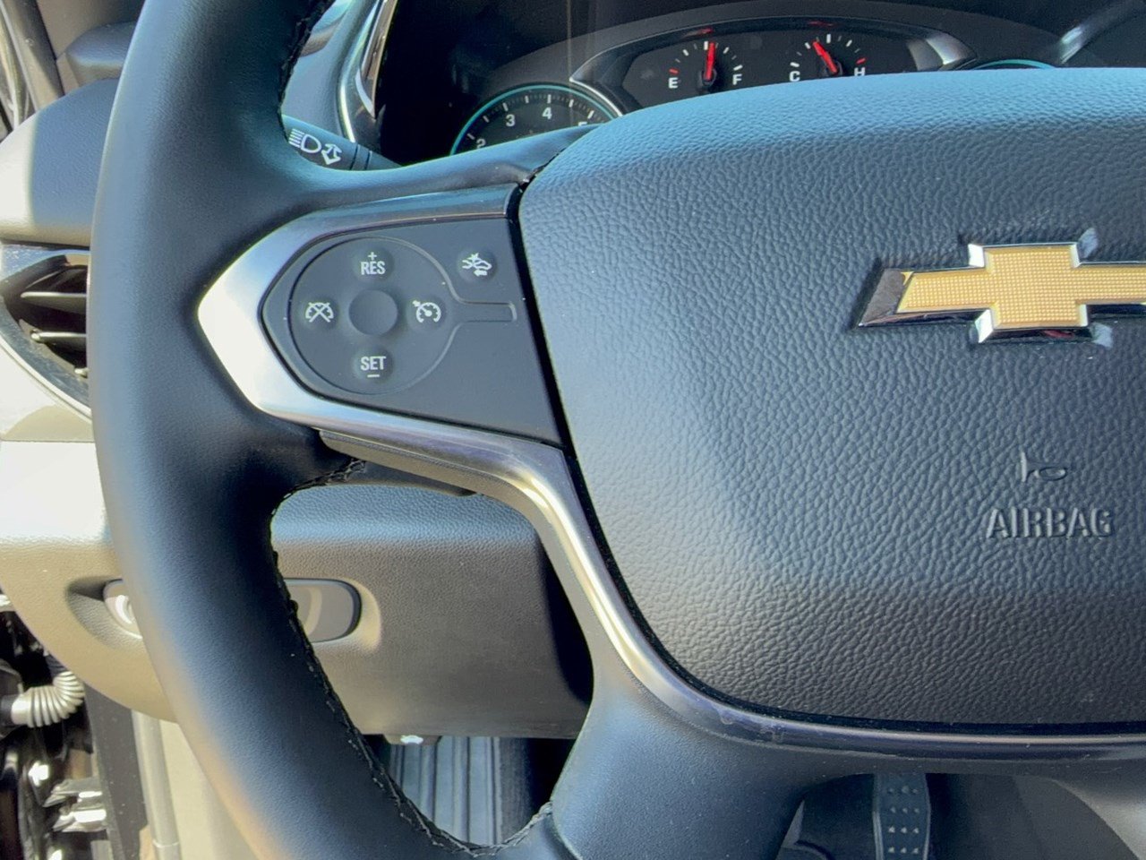 Used 2023 Chevrolet Traverse LT FWD image 18