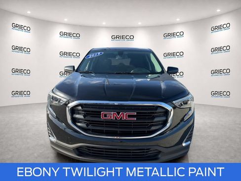 Used 2019 GMC Terrain SLE FWD image 2