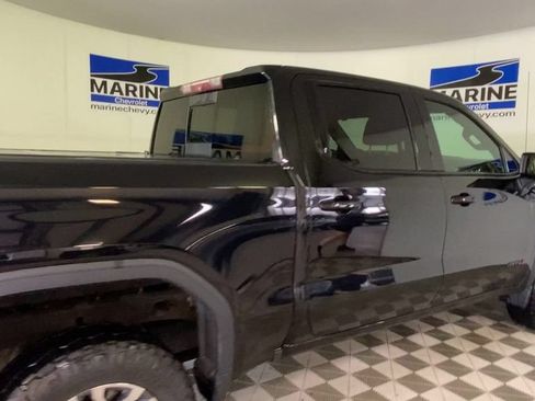 Used 2021 GMC Sierra 1500 AT4 w/ AT4 Premium Package AWD/4WD image 2
