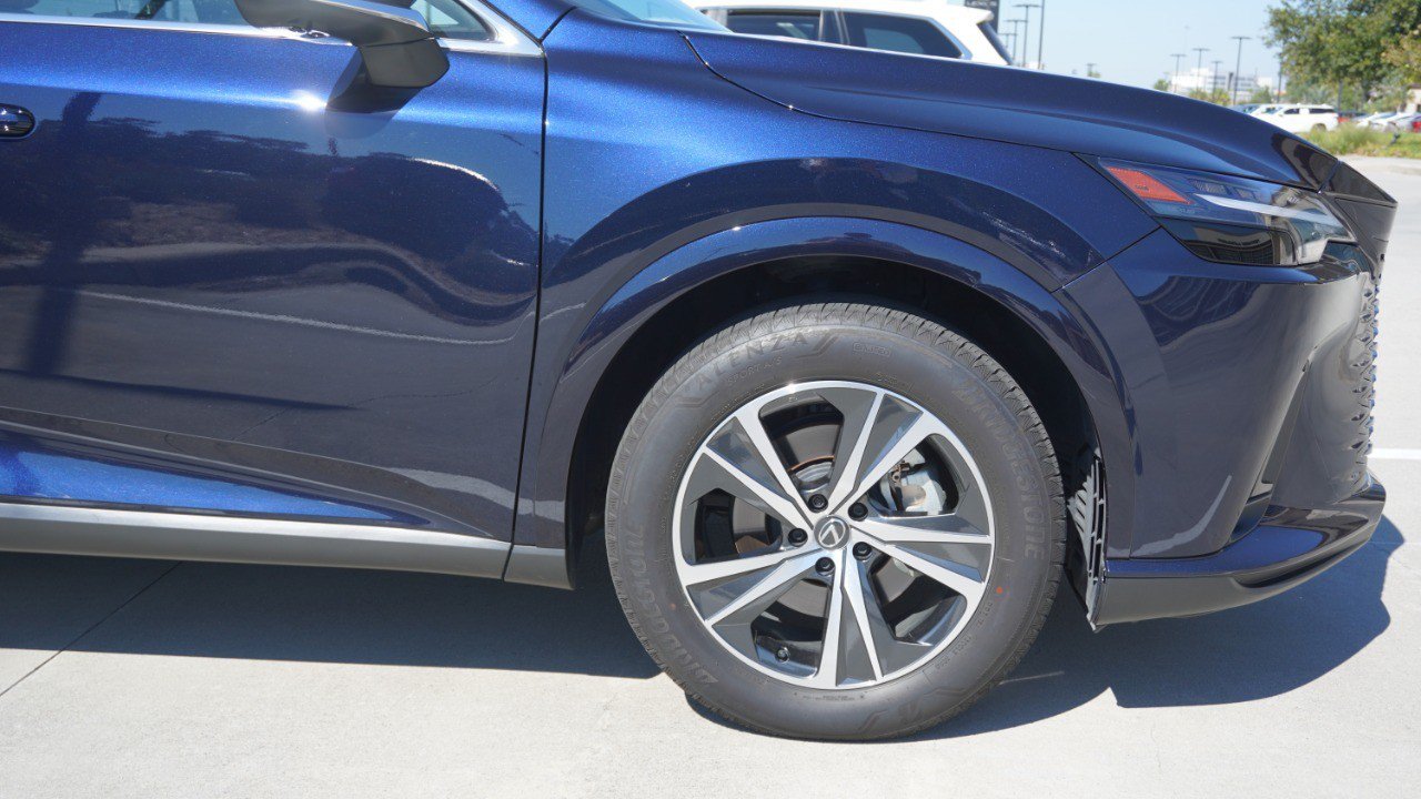 Certified 2025 Lexus RX 350 Premium w/ Accessory Package (Z1) FWD image 11