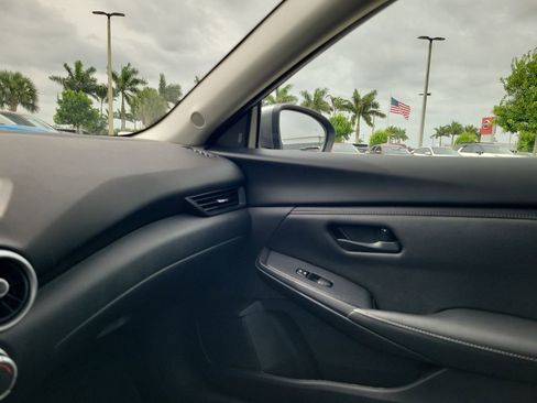 Used 2025 Nissan Sentra S FWD image 25