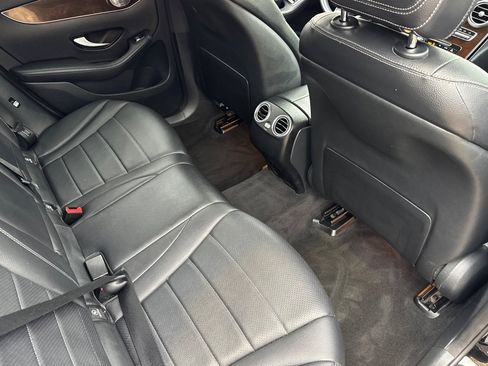 Used 2017 Mercedes-Benz GLC 300 4MATIC image 34
