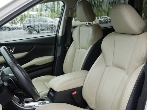 Used 2022 Subaru Ascent Limited AWD/4WD image 24